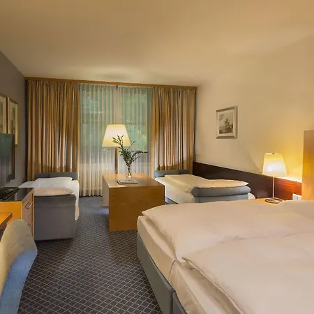 Maritim Am Schlossgarten 4*