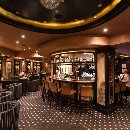 Maritim Am Schlossgarten Hotel 4*