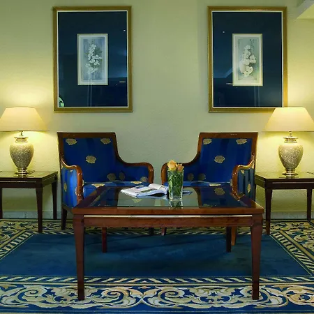 Maritim Am Schlossgarten 4*