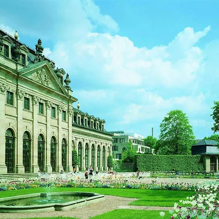 מלון Maritim Am Schlossgarten
