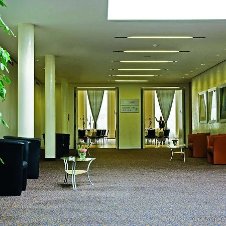 Maritim Am Schlossgarten מלון