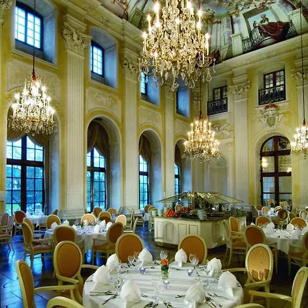 Maritim Am Schlossgarten מלון