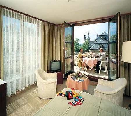 マリティム アム シュロスガルテン ホテル