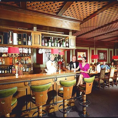 Maritim Am Schlossgarten Hotel