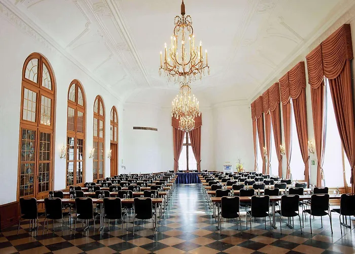 Maritim Am Schlossgarten Hotel 4*