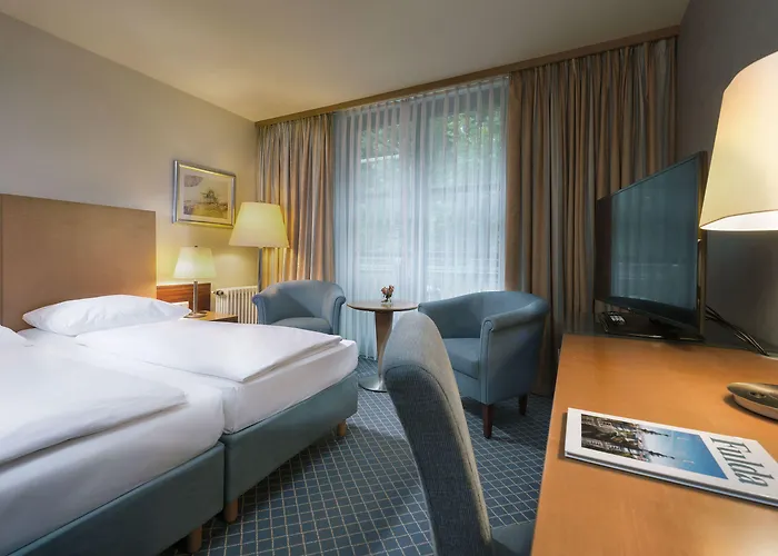 Maritim Am Schlossgarten Hotel 4*