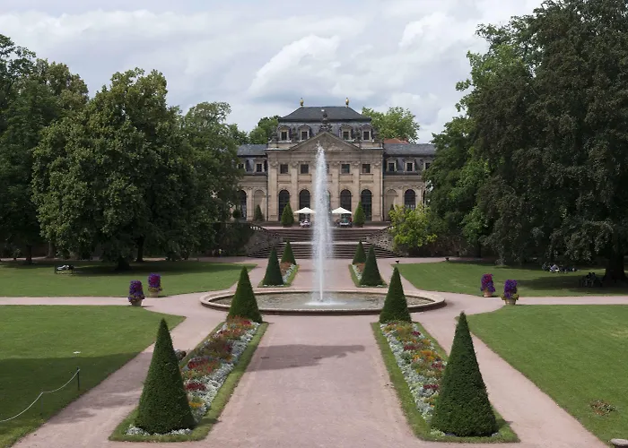 Hotel Maritim Am Schlossgarten 4*