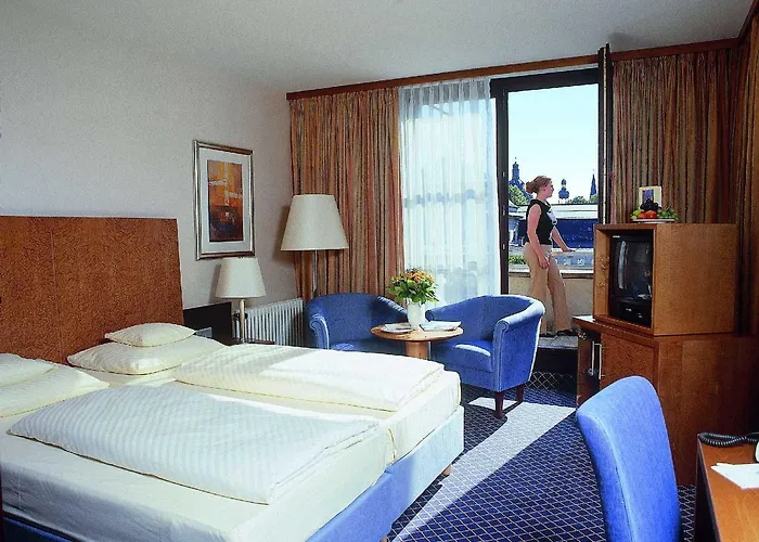 호텔 Maritim Am Schlossgarten 4*