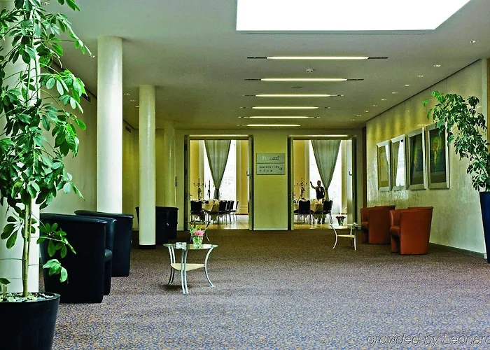 Maritim Am Schlossgarten Hotel