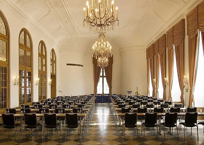 Maritim Am Schlossgarten 4*